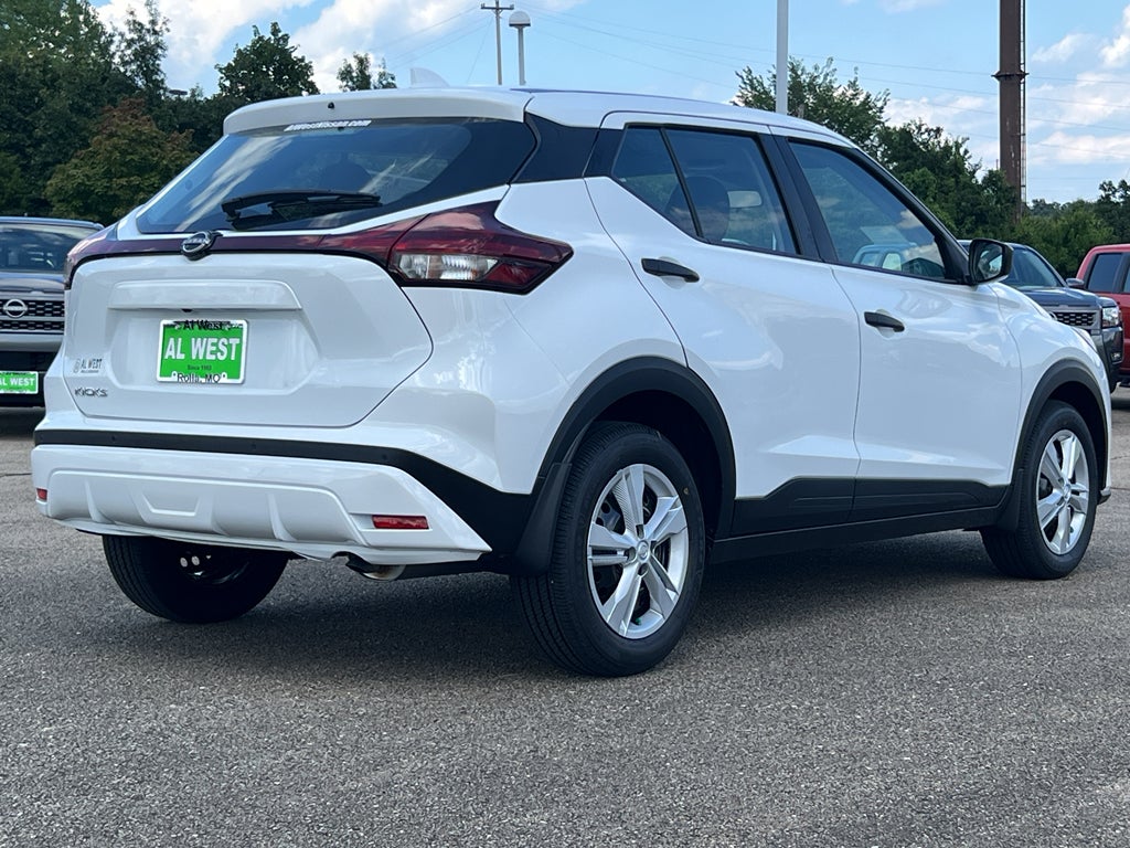 2025 Nissan Kicks Play S