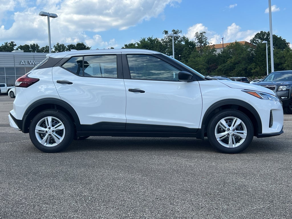 2025 Nissan Kicks Play S