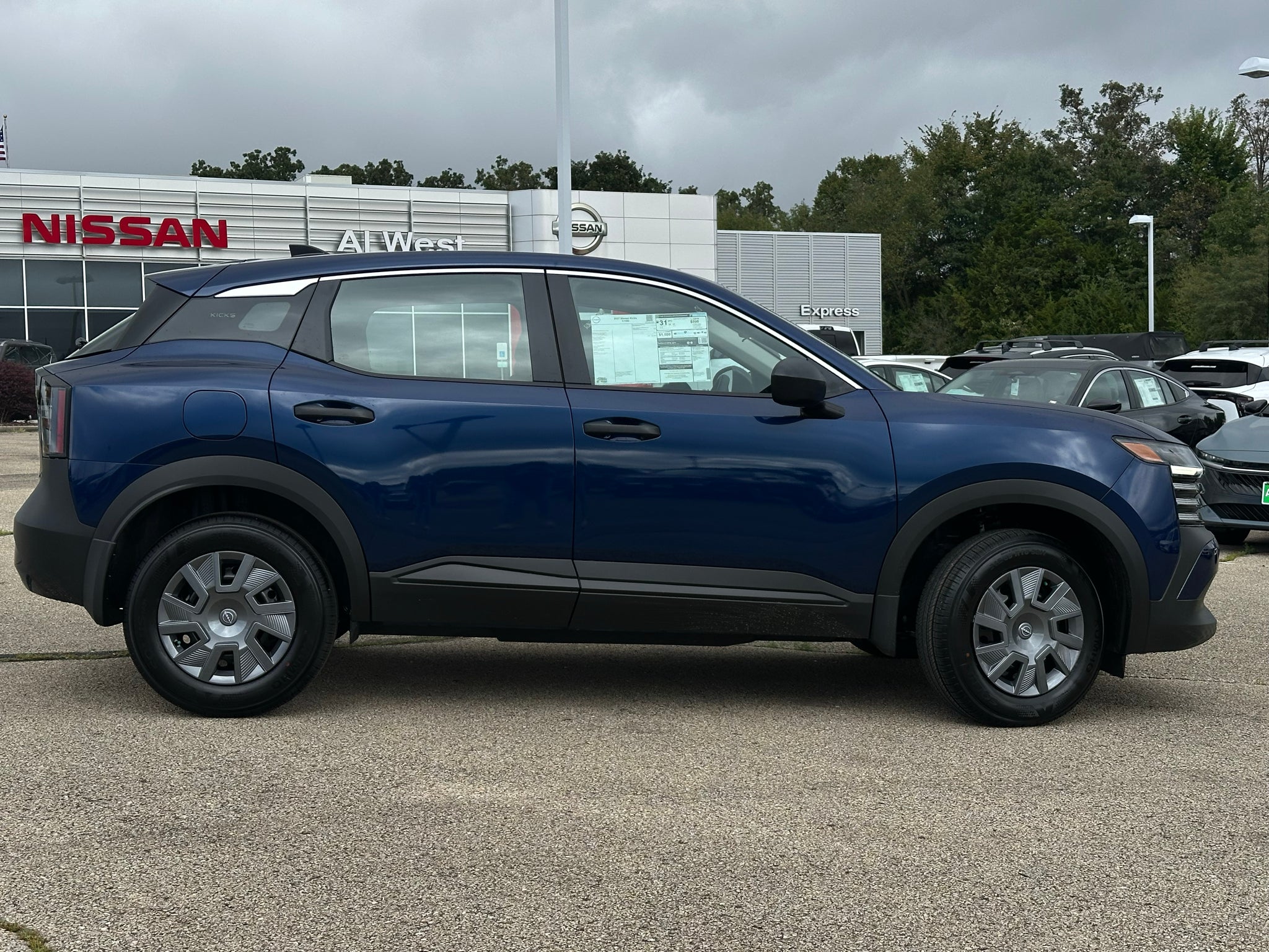 2027 Nissan Kicks S