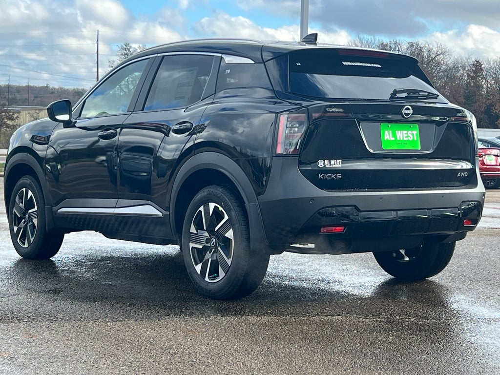 2026 Nissan Kicks SV