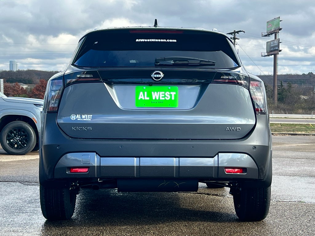 2026 Nissan Kicks SV