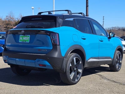 2025 Nissan Kicks SR