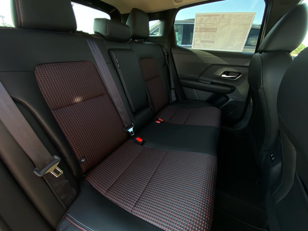2027 Nissan Kicks SR