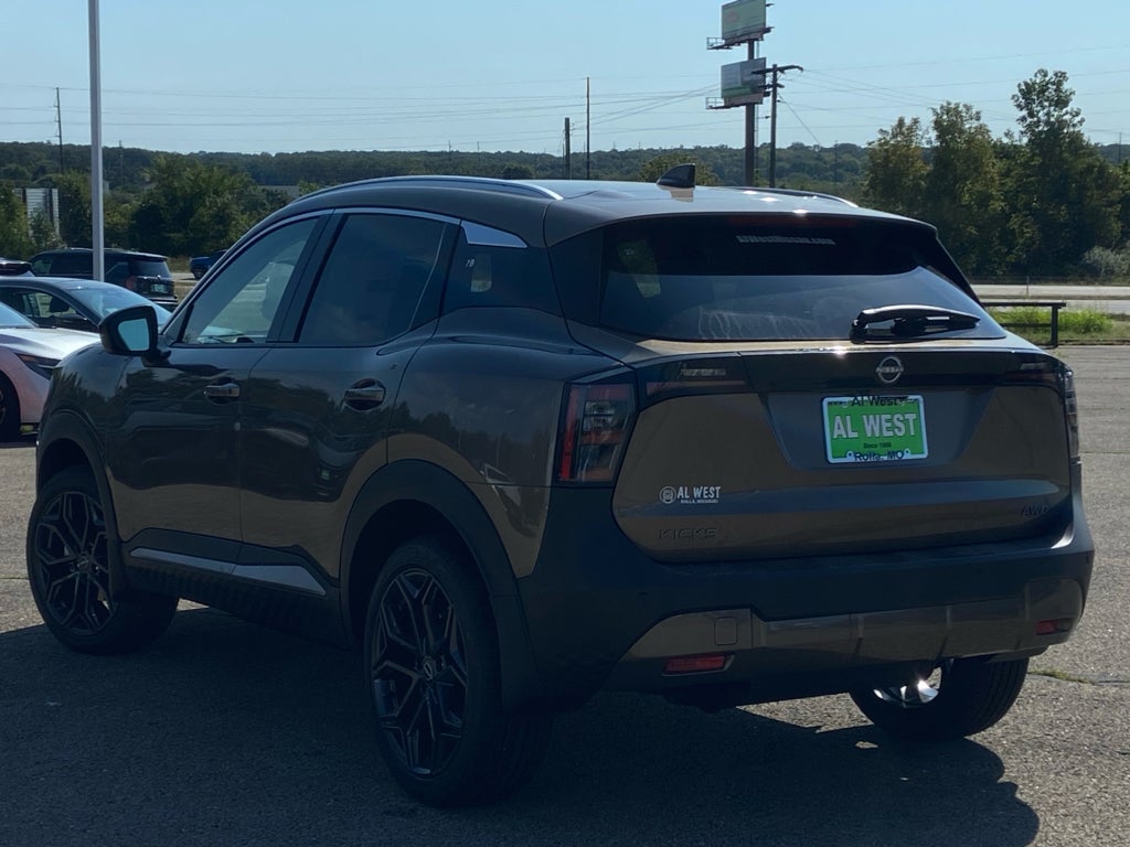 2027 Nissan Kicks SR