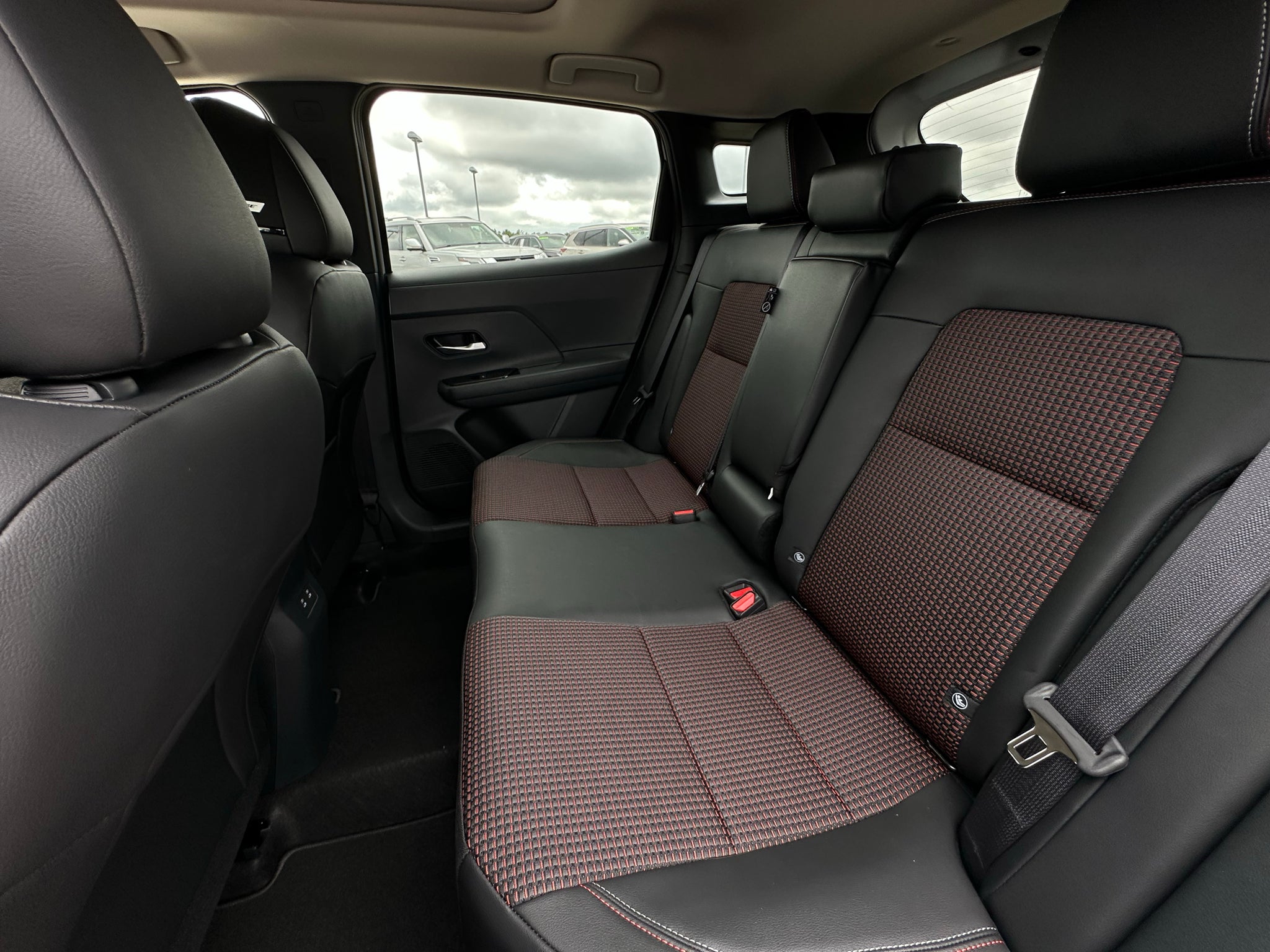 2027 Nissan Kicks SR