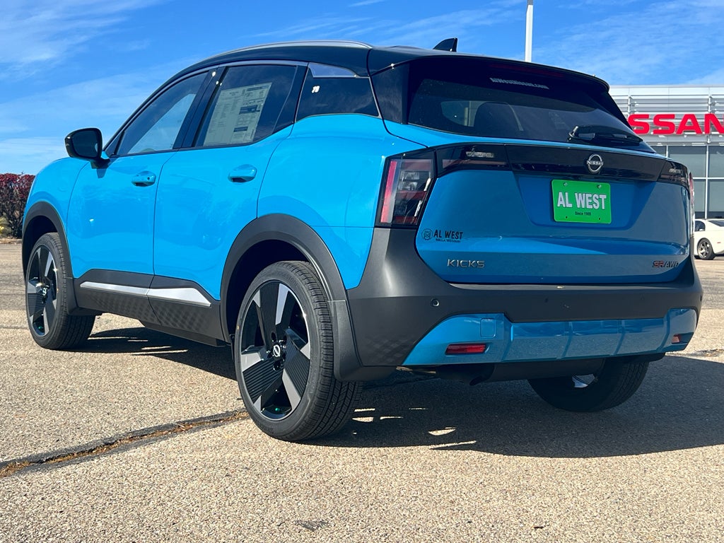 2026 Nissan Kicks SR