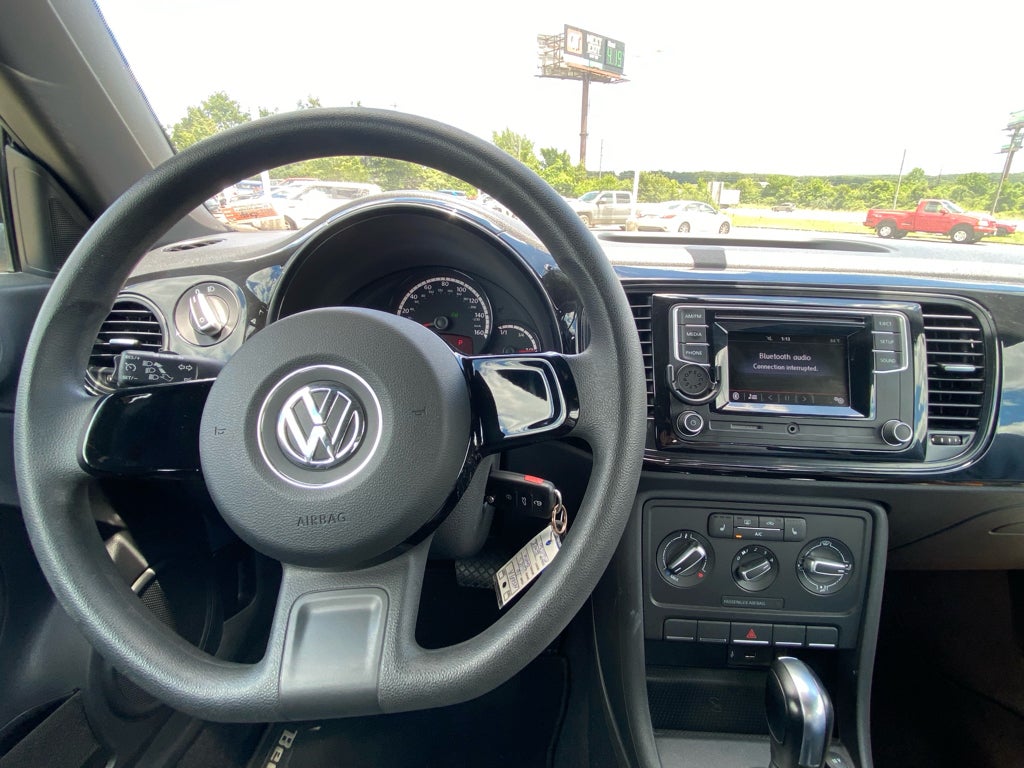 2016 Volkswagen Beetle 1.8T Wolfsburg Edition