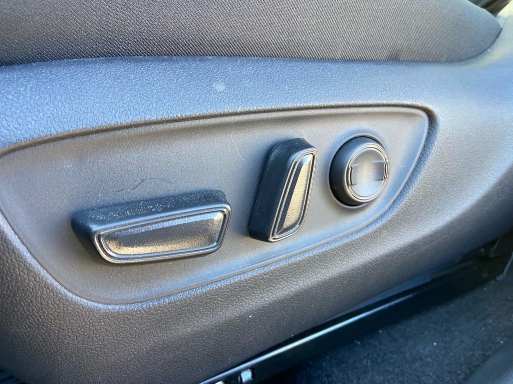 2025 Toyota RAV4 Hybrid Hybrid XLE