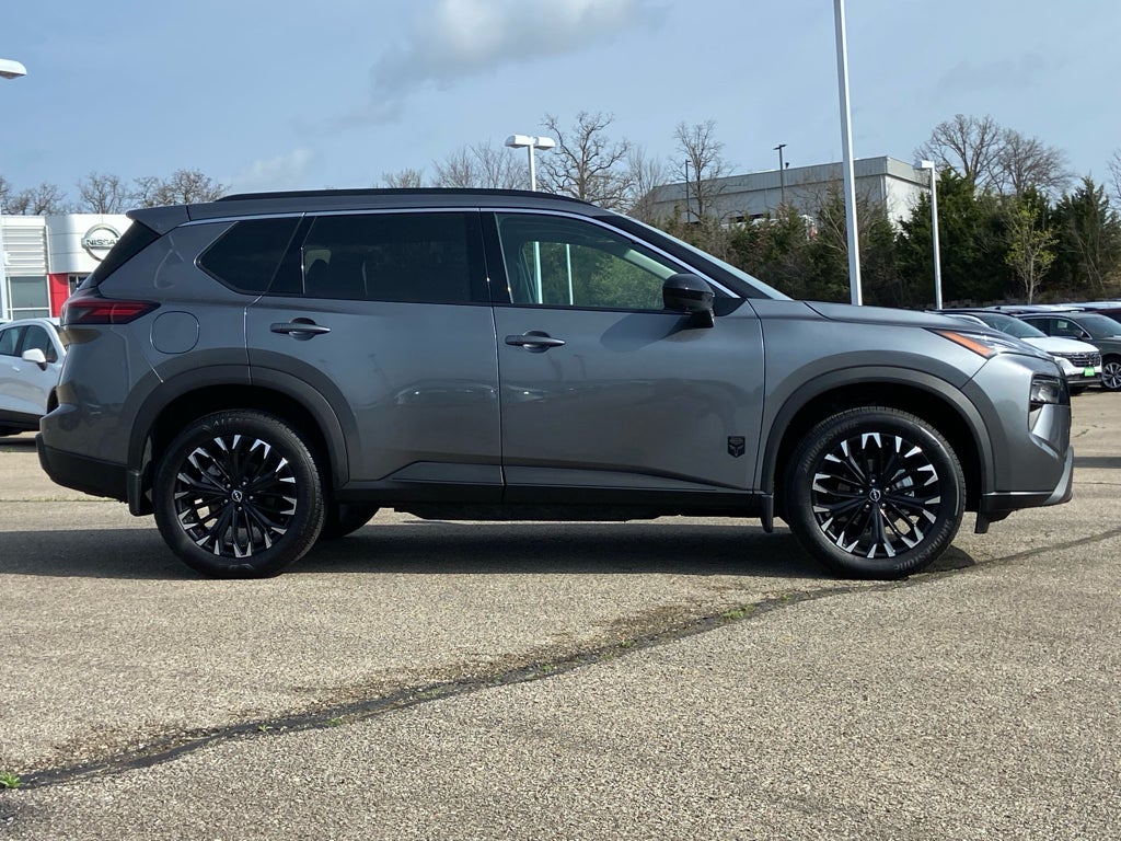 2026 Nissan Rogue Dark Armor™