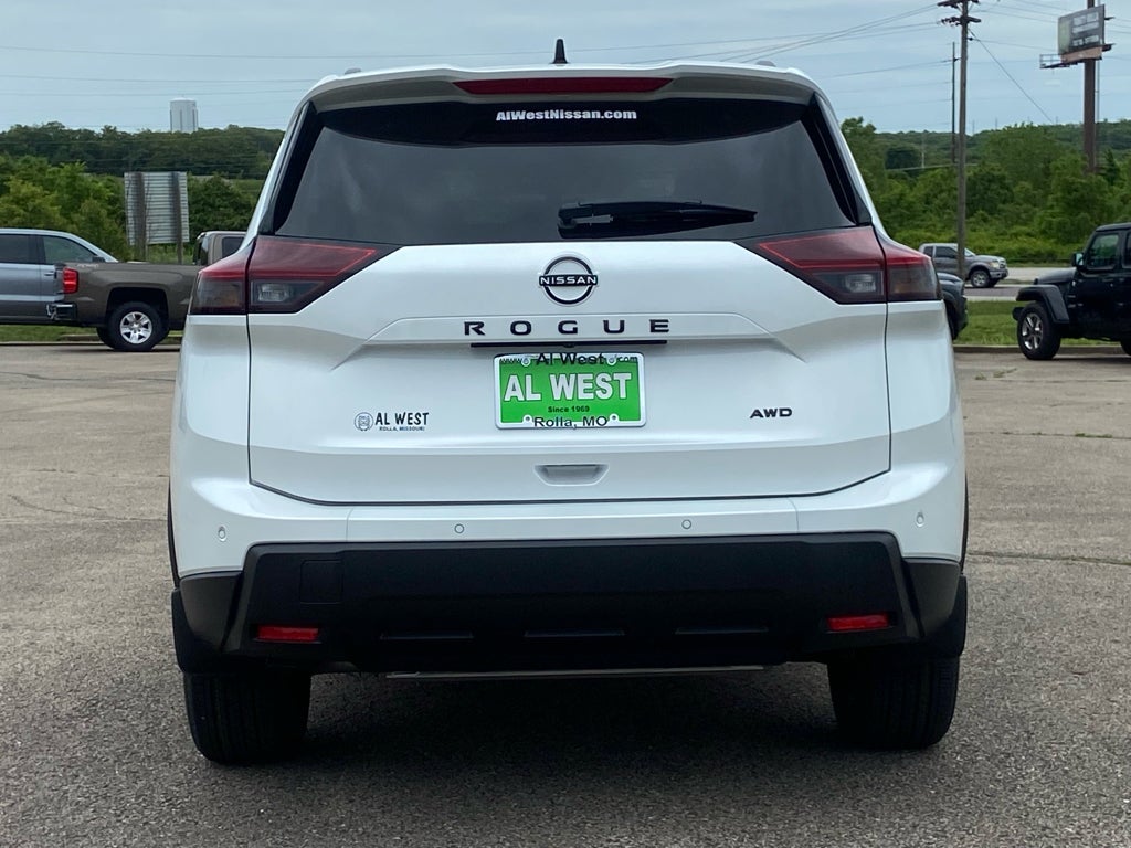 2026 Nissan Rogue Dark Armor™