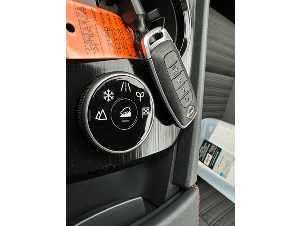2026 Nissan Rogue Rock Creek®