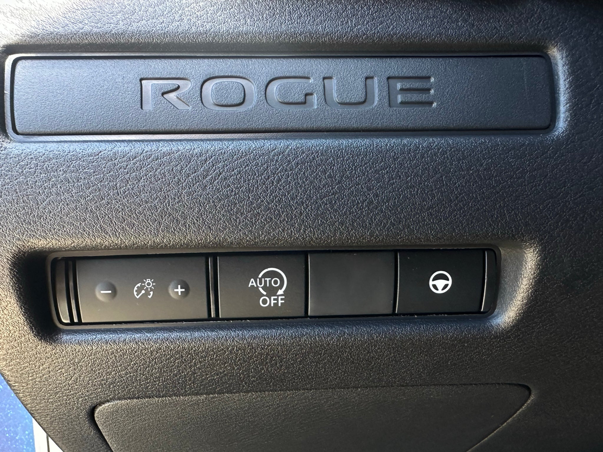 2027 Nissan Rogue SV