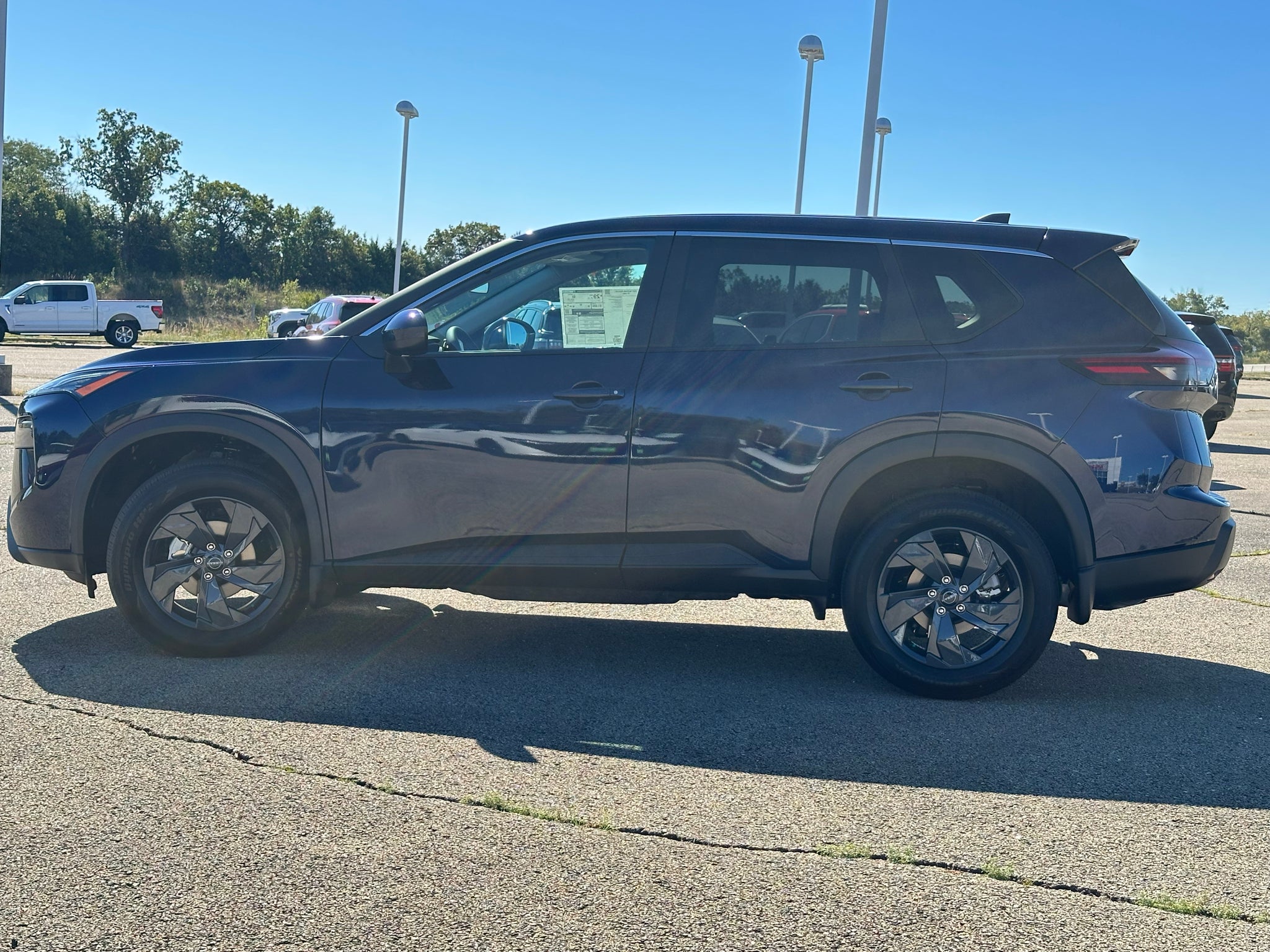 2027 Nissan Rogue SV