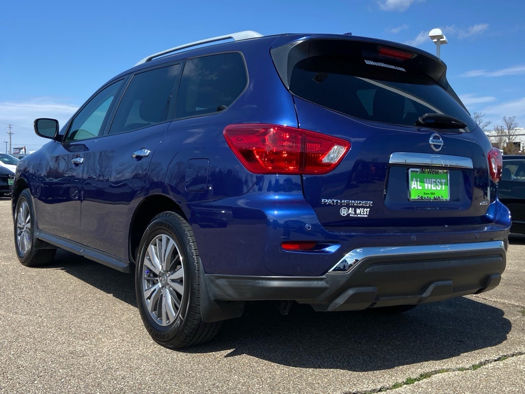2020 Nissan Pathfinder S