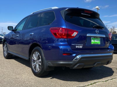 2020 Nissan Pathfinder S