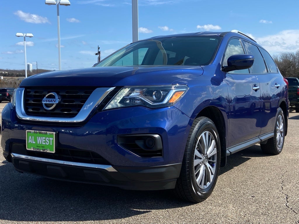 2020 Nissan Pathfinder S