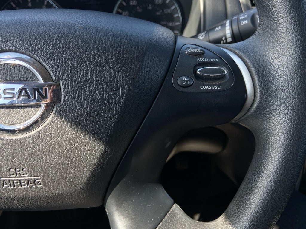 2020 Nissan Pathfinder S