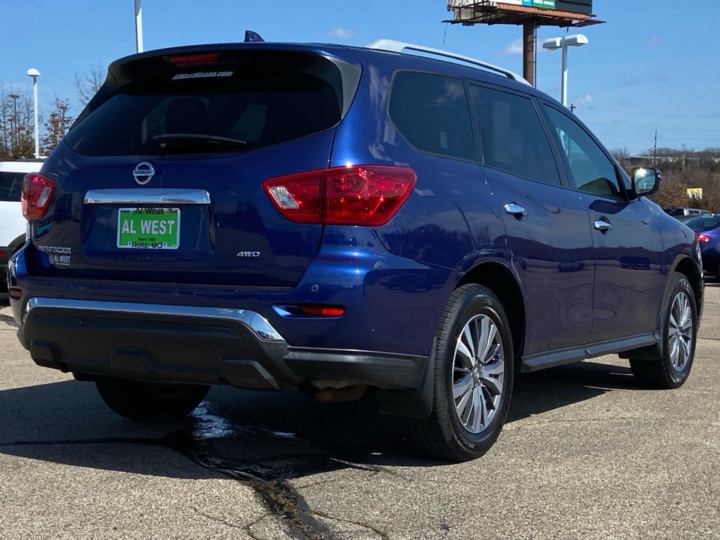 2020 Nissan Pathfinder S