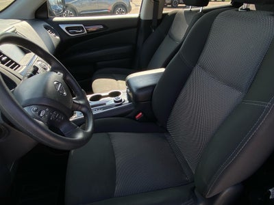 2020 Nissan Pathfinder S