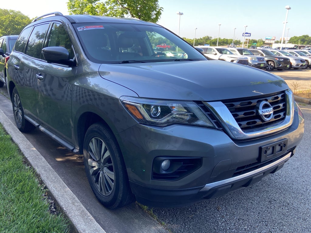 2020 Nissan Pathfinder SL 4WD's photo