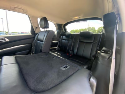 2020 Nissan Pathfinder SL