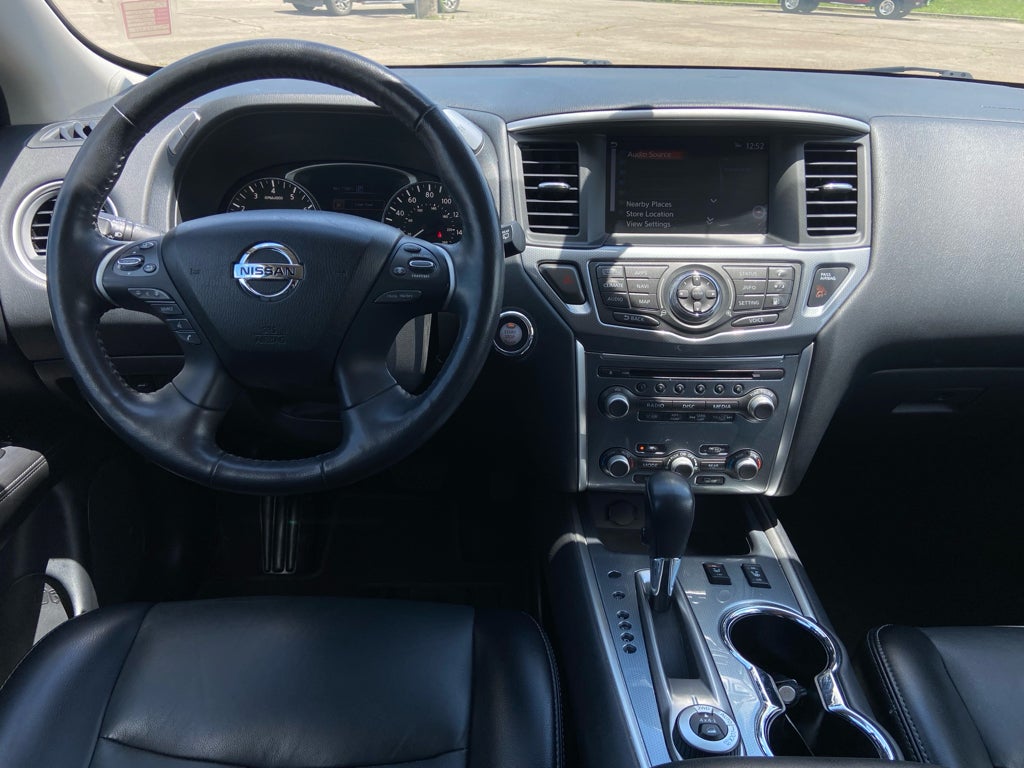 2020 Nissan Pathfinder SL
