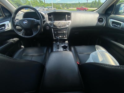 2020 Nissan Pathfinder SL