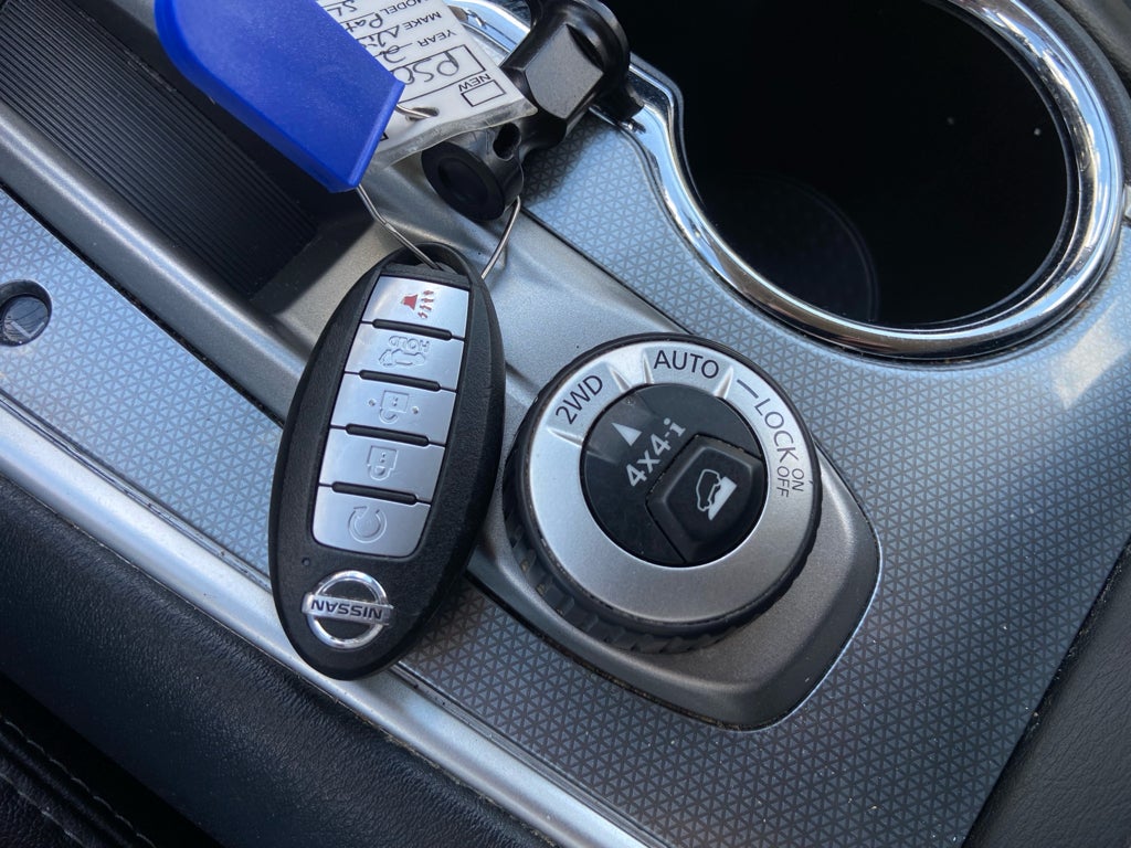 2020 Nissan Pathfinder SL