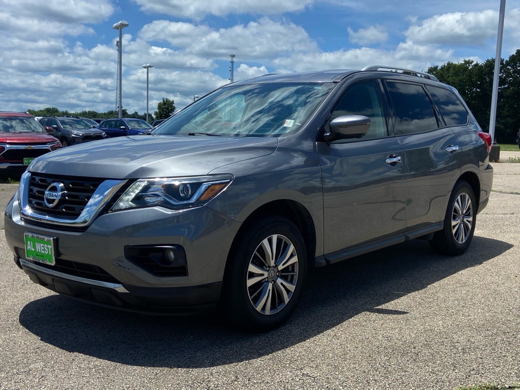 2020 Nissan Pathfinder SL
