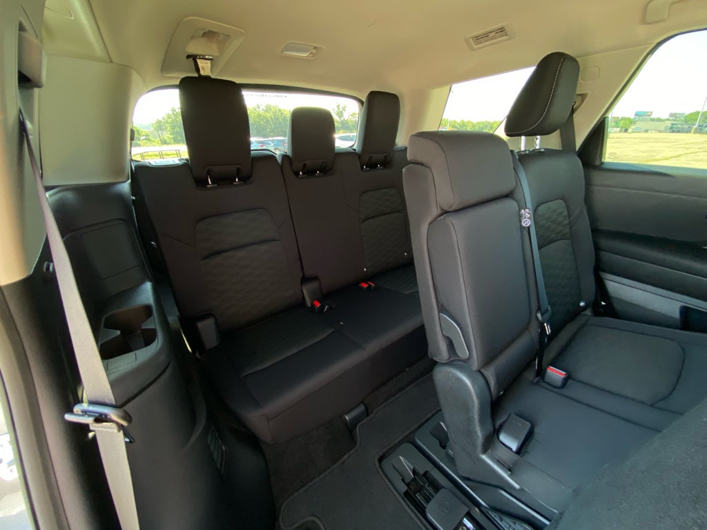 2024 Nissan Pathfinder SV