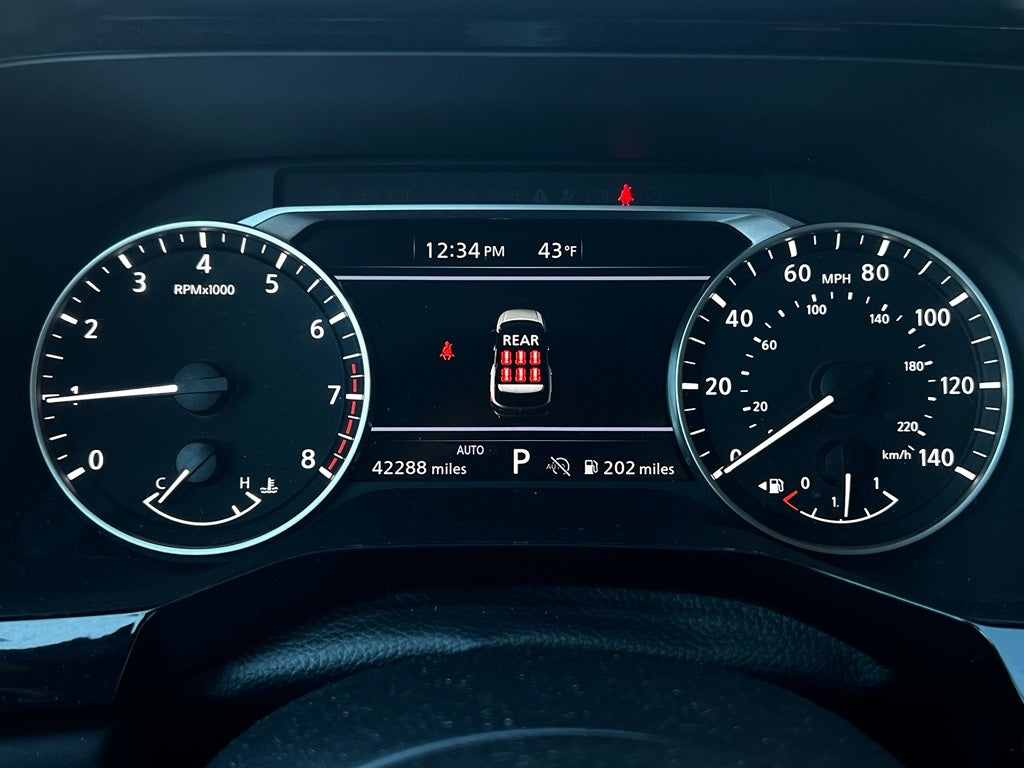 2024 Nissan Pathfinder SV