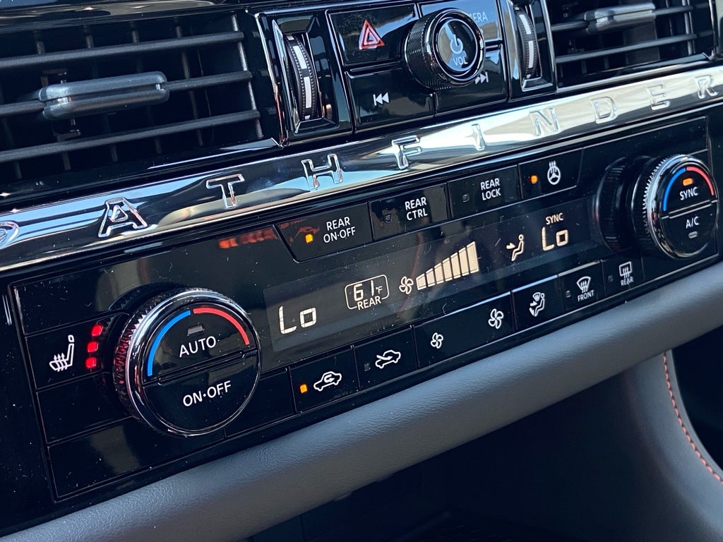 2026 Nissan Pathfinder Rock Creek®