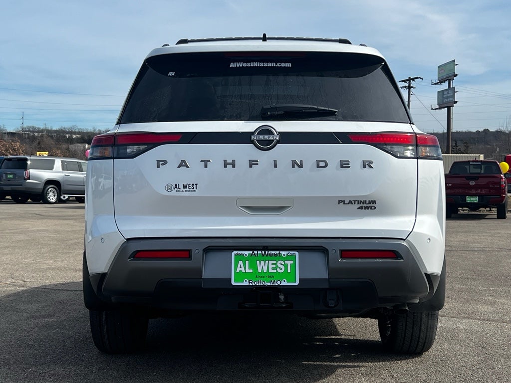 2026 Nissan Pathfinder Platinum