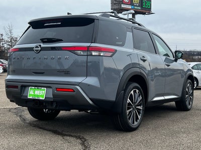 2026 Nissan Pathfinder Platinum