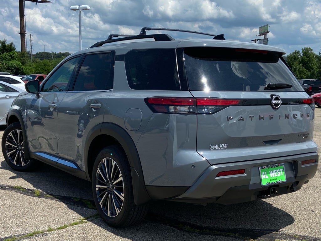 2026 Nissan Pathfinder Platinum