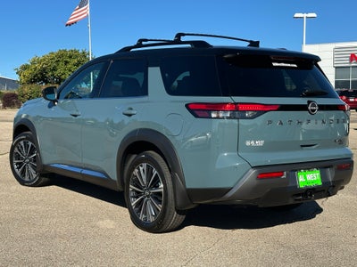 2026 Nissan Pathfinder Platinum