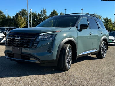 2026 Nissan Pathfinder Platinum