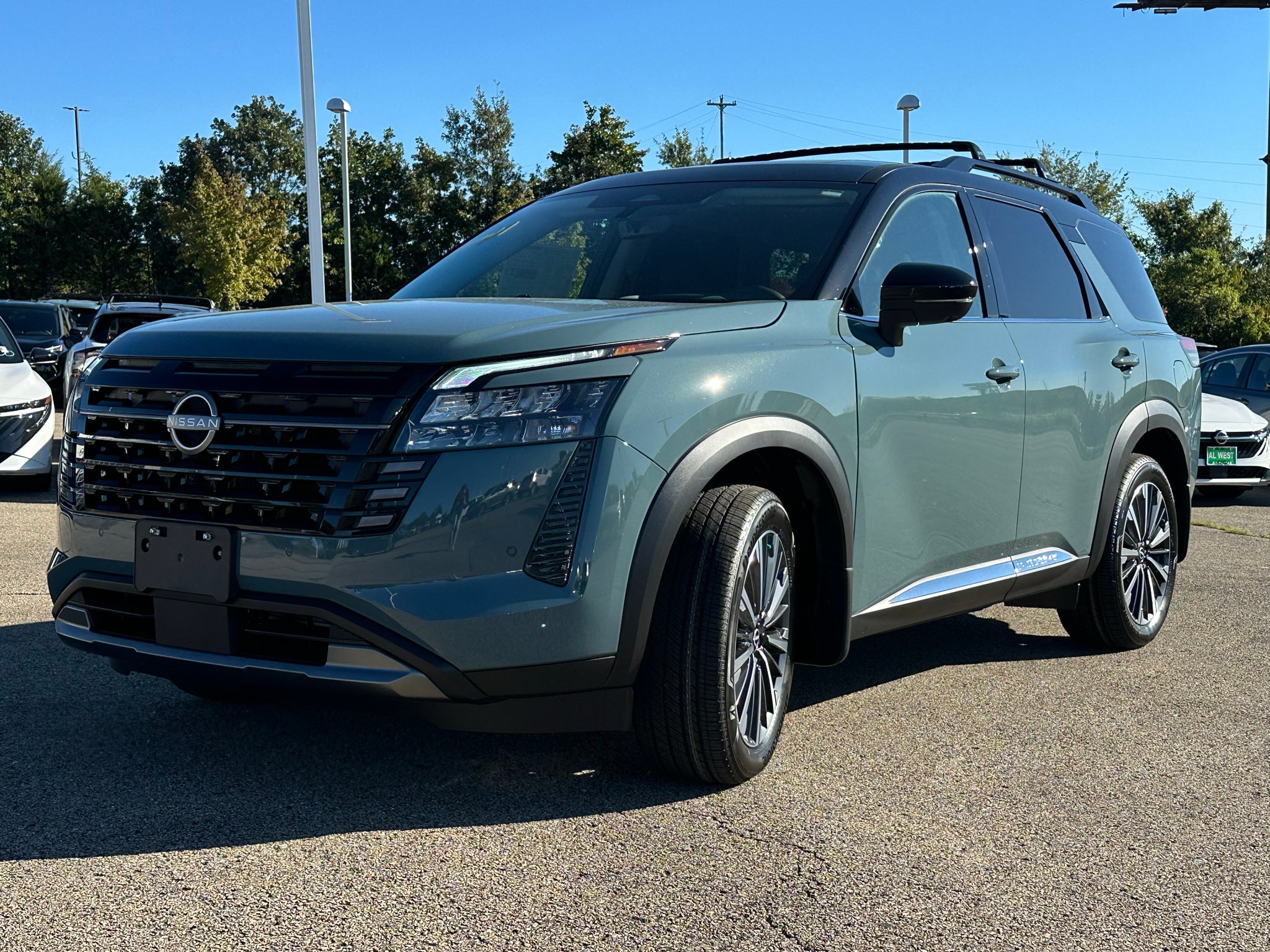 2026 Nissan Pathfinder Platinum