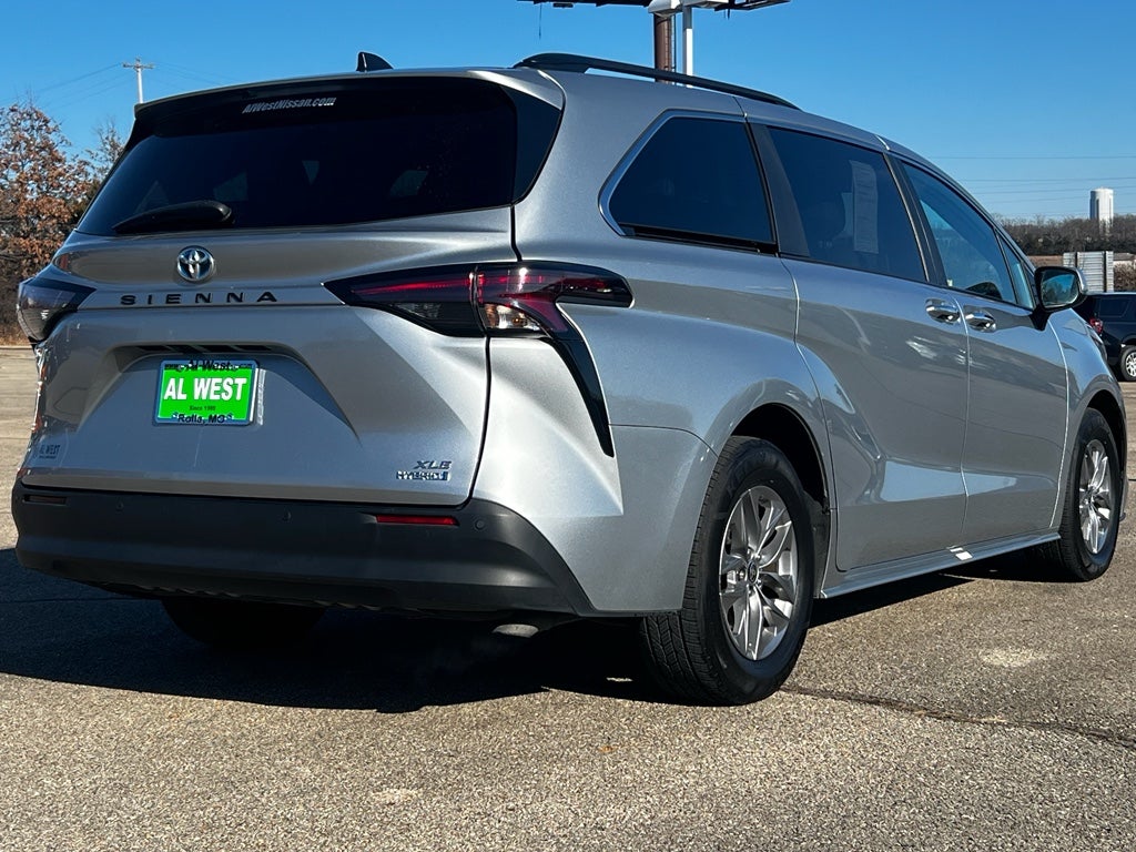 2024 Toyota Sienna XLE