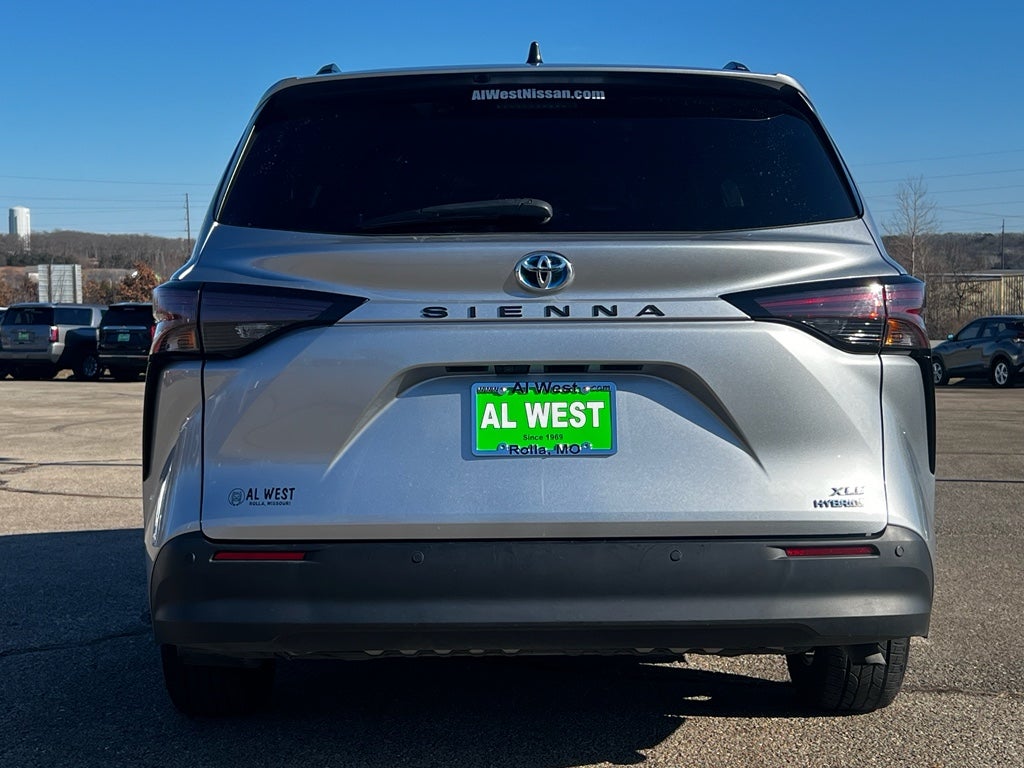 2024 Toyota Sienna XLE