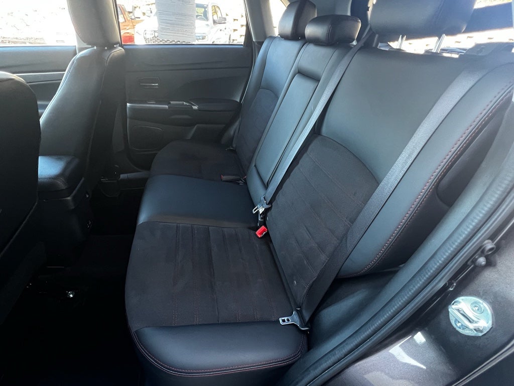 2024 Mitsubishi Outlander Sport Base