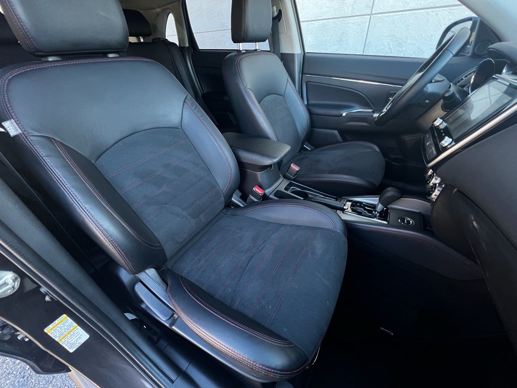 2024 Mitsubishi Outlander Sport Base