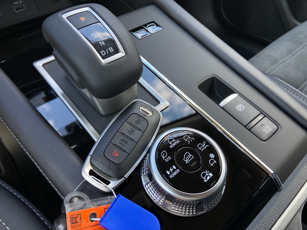 2026 Nissan ROGUE PHEV SL