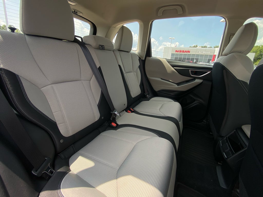 2023 Subaru Forester Base