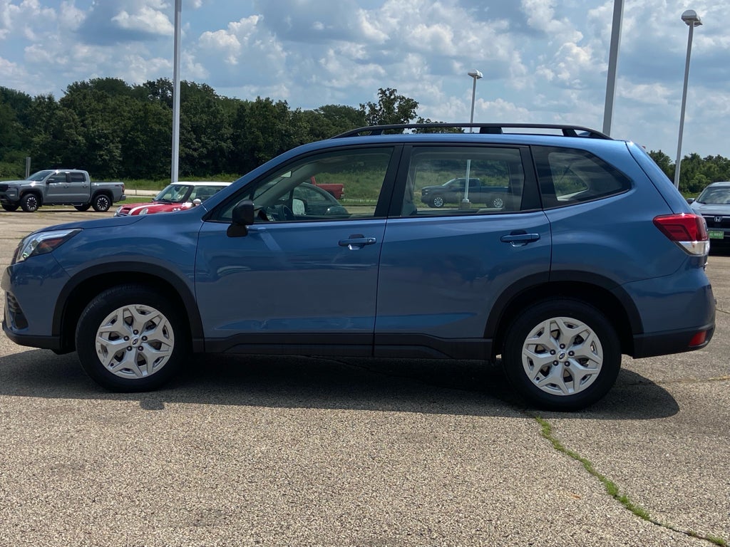 2023 Subaru Forester Base