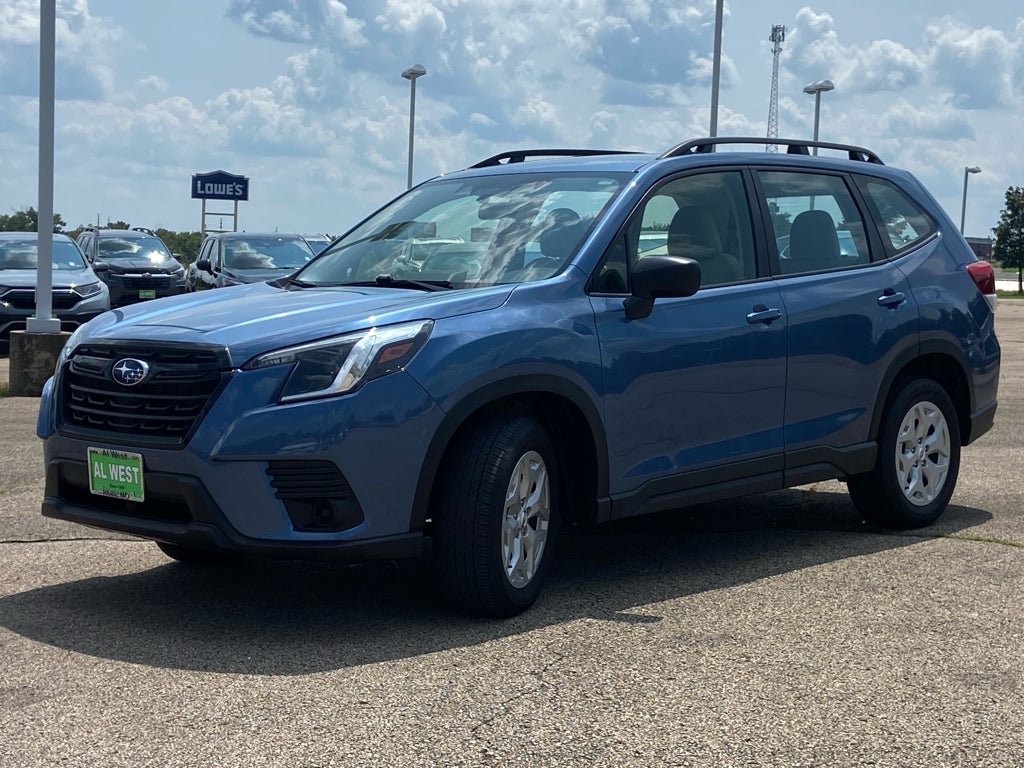 2023 Subaru Forester Base