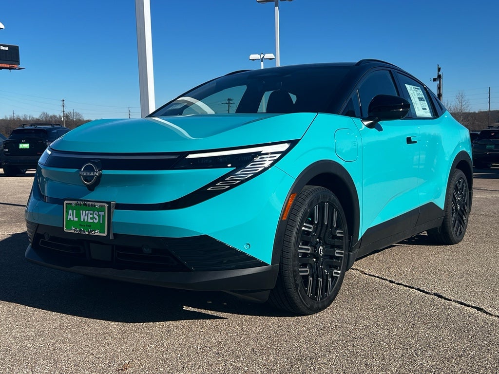 2026 Nissan LEAF Platinum+