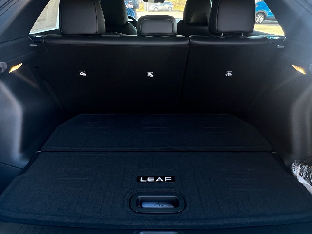 2026 Nissan LEAF Platinum+