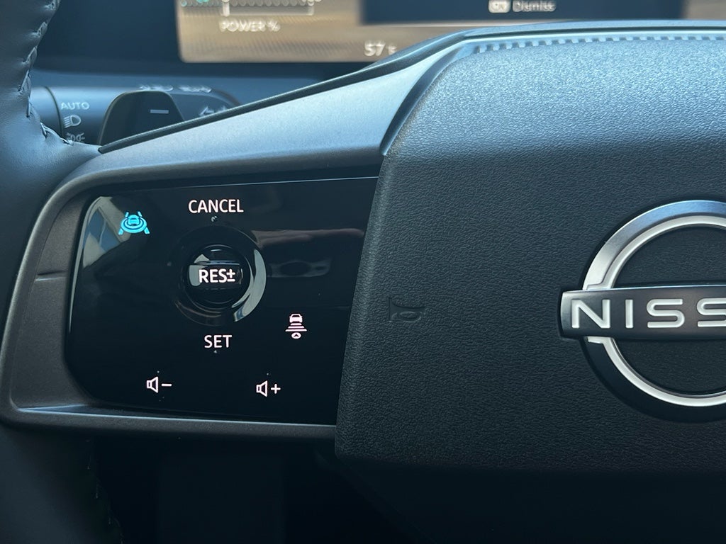 2026 Nissan LEAF Platinum+