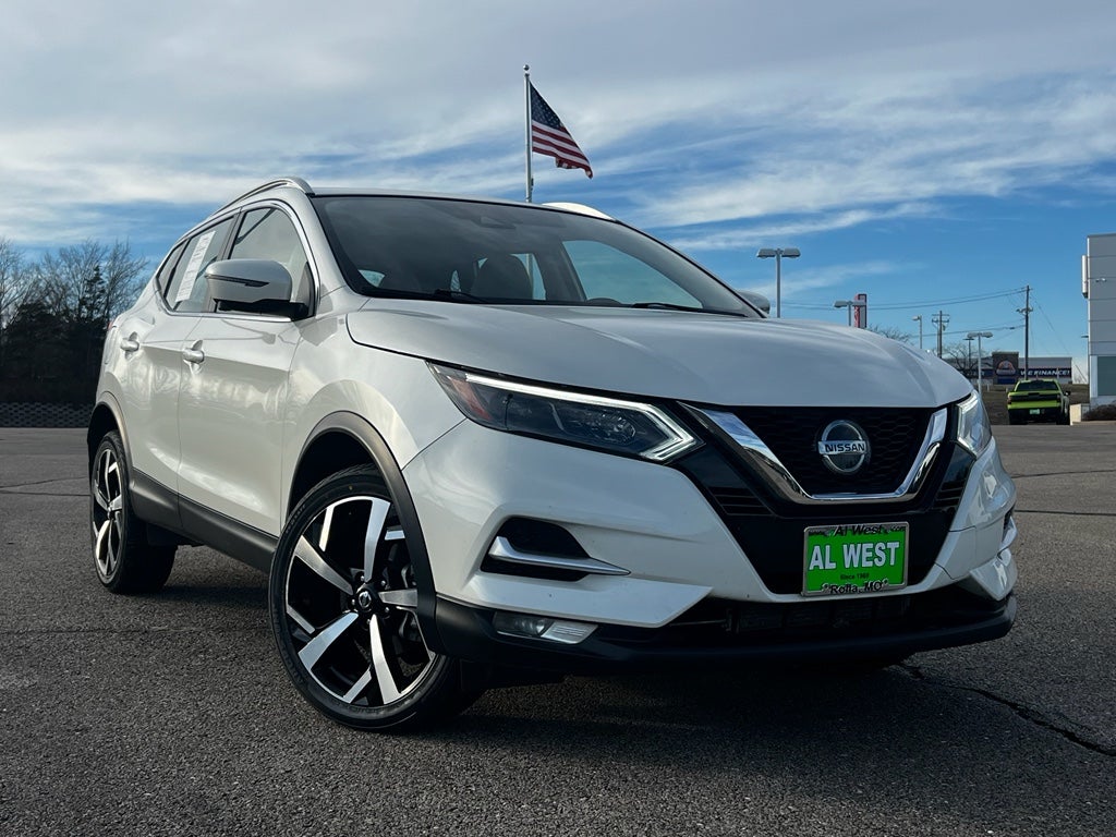 2022 Nissan Rogue Sport SL